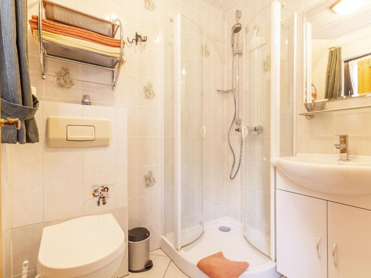 Cozy Apartment In Hallenberg With Terrace Екстер'єр фото